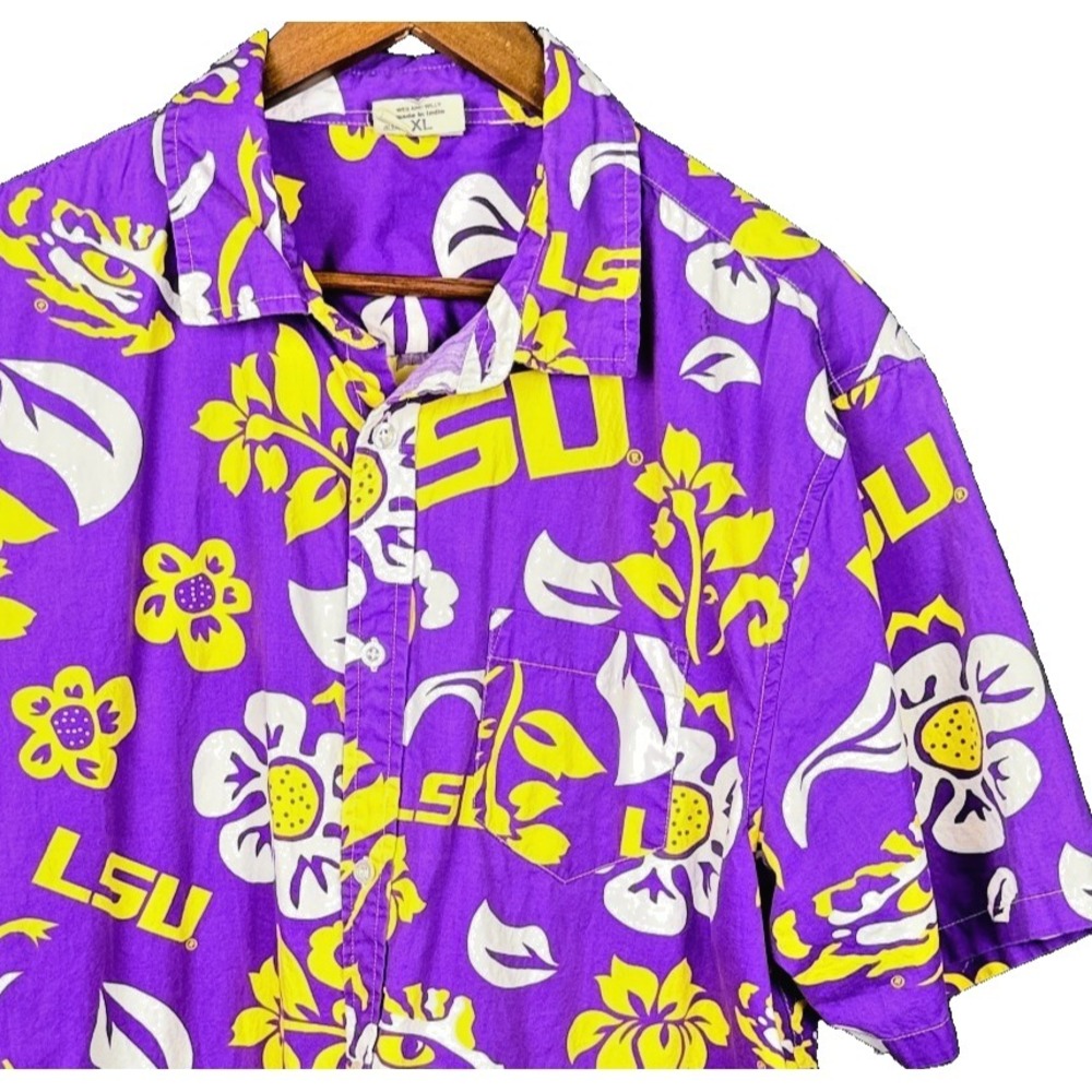 Wes and Willy LSU Tigers Hawaiian Shirt Mens XL Purple Floral Camp Short Sleeve